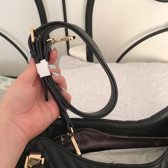 Black Vince Camuto shoulder bag - Picture 5 of 7